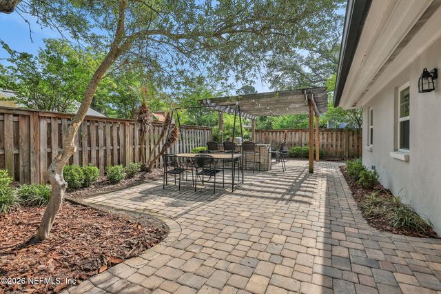 4221 DEMEDICI Avenue, Jacksonville, FL 32210