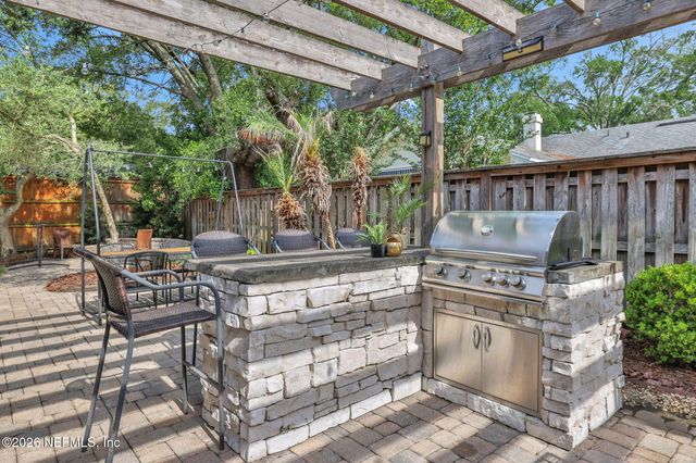 4221 DEMEDICI Avenue, Jacksonville, FL 32210