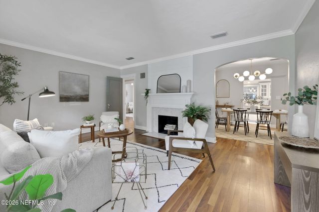 4221 DEMEDICI Avenue, Jacksonville, FL 32210