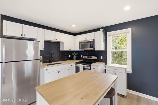 3668 Woodruff Ave, Louisville, KY 40215