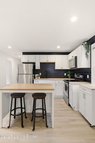 3668 Woodruff Ave, Louisville, KY 40215