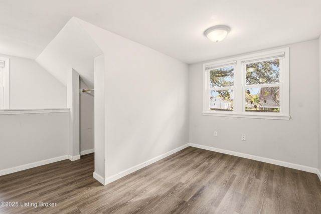 3668 Woodruff Ave, Louisville, KY 40215