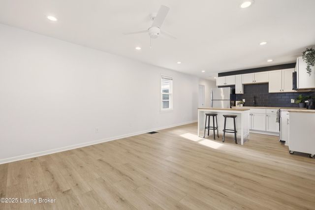 3668 Woodruff Ave, Louisville, KY 40215