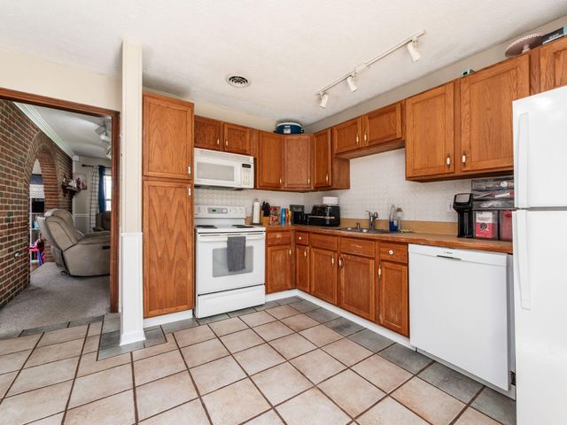 8715 Fairbrook Avenue, Galloway, OH 43119