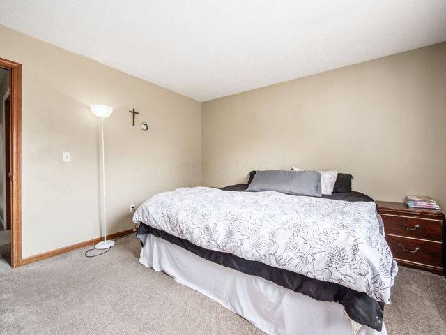 8715 Fairbrook Avenue, Galloway, OH 43119