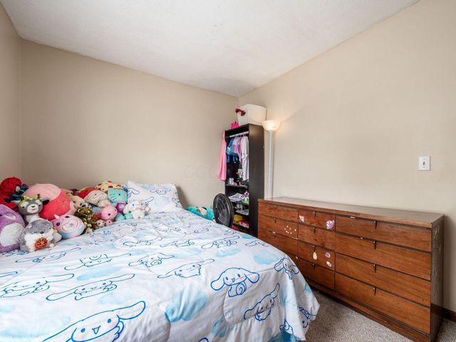 8715 Fairbrook Avenue, Galloway, OH 43119