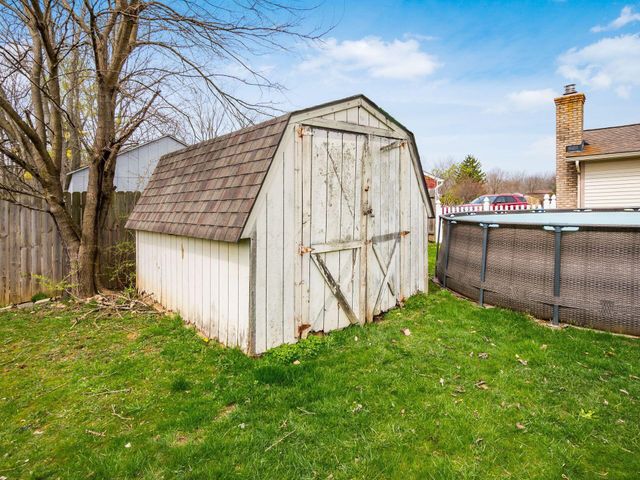 8715 Fairbrook Avenue, Galloway, OH 43119