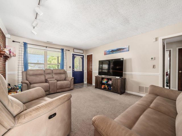 8715 Fairbrook Avenue, Galloway, OH 43119