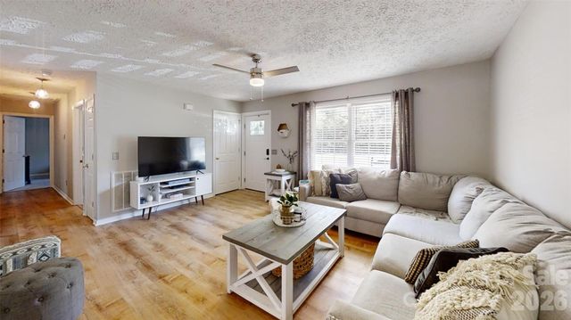 1545 Hamlet Street, Lincolnton, NC 28092