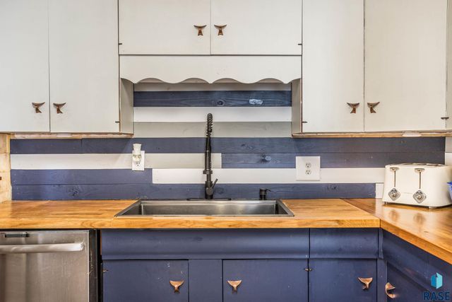 418 N Euclid Ave Avenue, Sioux Falls, SD 57104