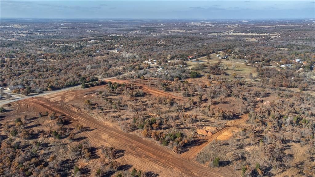 3125 Road Runner Court, Guthrie, OK 73044