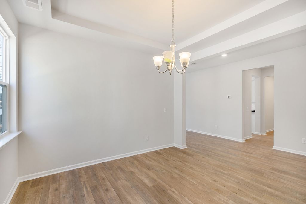 Image 4 of property listing at 1012 Red Turnstone Run, Summerville, SC 29485