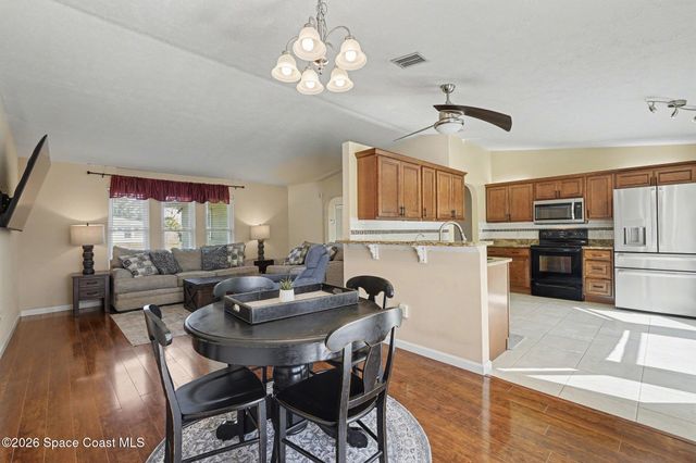 1820 Zaminder Street NW, Palm Bay, FL 32907