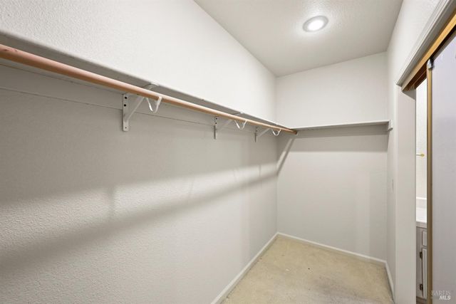 2111 Stonefield Ln, Santa Rosa, CA 95403