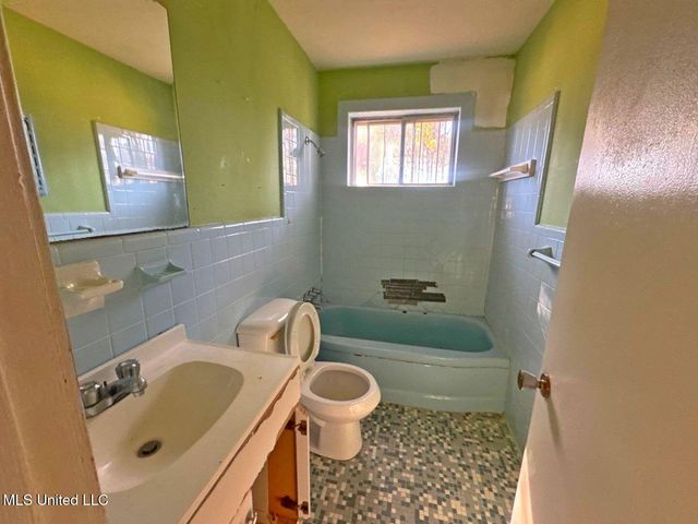 4867 Rosehaven Drive, Jackson, MS 39209