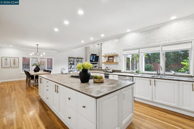 195 Stone Valley Way, Alamo, CA 94507