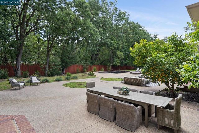 195 Stone Valley Way, Alamo, CA 94507