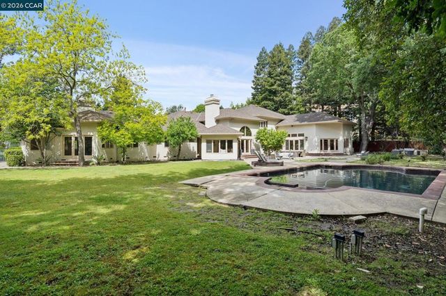 195 Stone Valley Way, Alamo, CA 94507