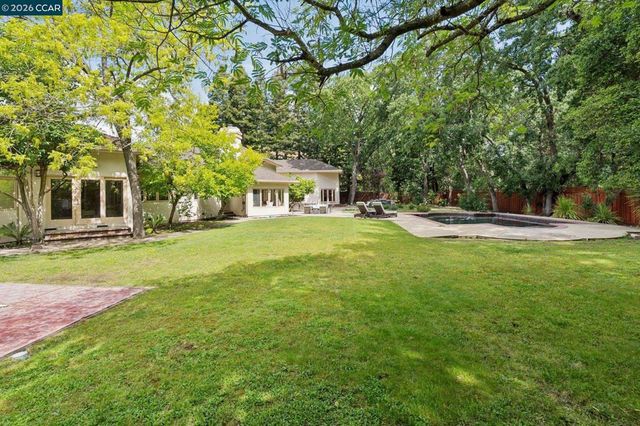 195 Stone Valley Way, Alamo, CA 94507