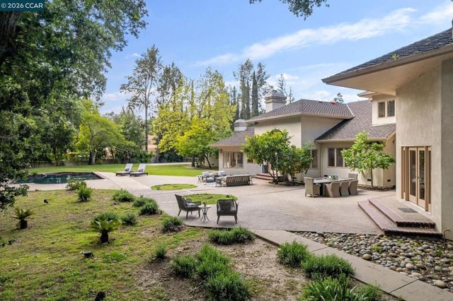 195 Stone Valley Way, Alamo, CA 94507