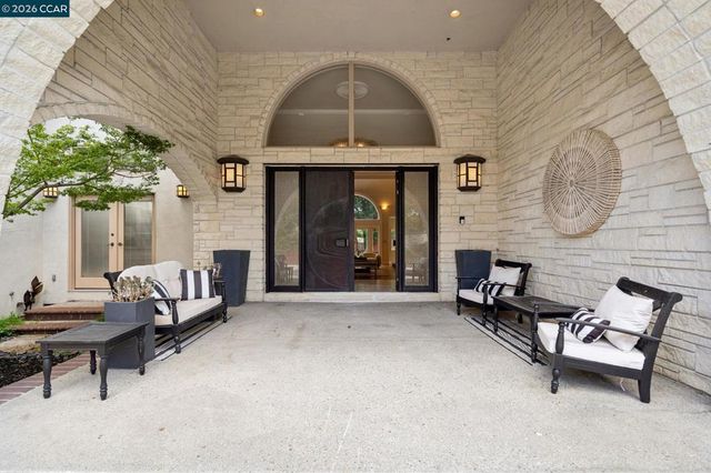 195 Stone Valley Way, Alamo, CA 94507