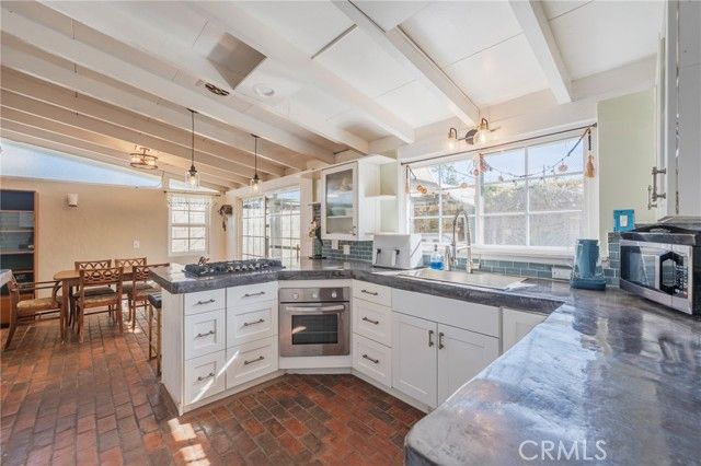 2134 W Romneya, Anaheim, CA 92801