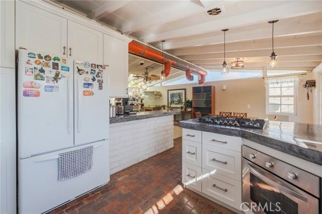 2134 W Romneya, Anaheim, CA 92801