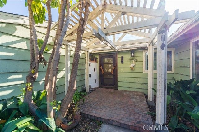 2134 W Romneya, Anaheim, CA 92801