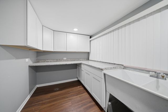 2240 Highland Avenue, Berwyn, IL 60402
