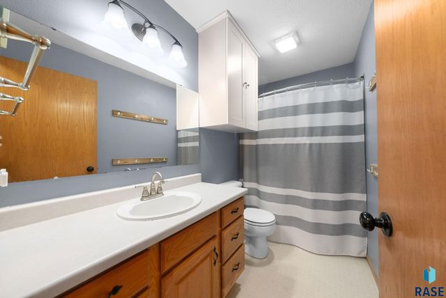 110 Atkins Dr Drive, Tea, SD 57064