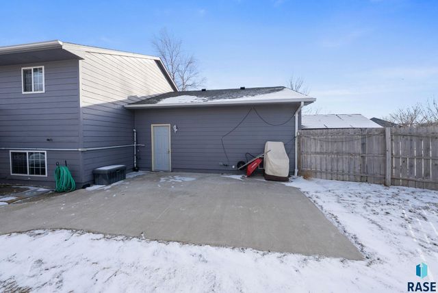 110 Atkins Dr Drive, Tea, SD 57064