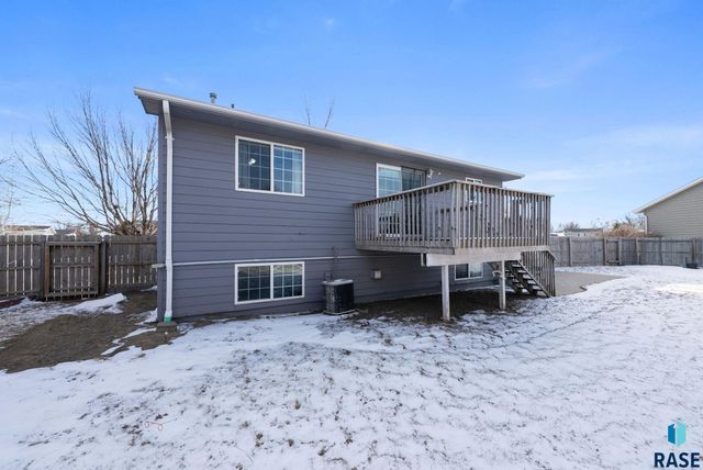 110 Atkins Dr Drive, Tea, SD 57064