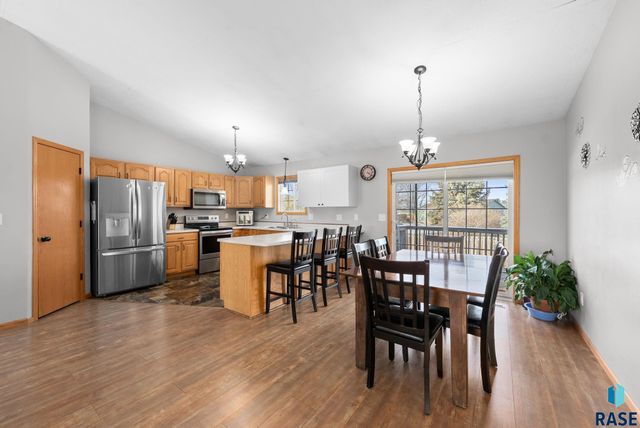 110 Atkins Dr Drive, Tea, SD 57064