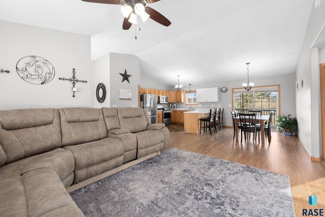 110 Atkins Dr Drive, Tea, SD 57064