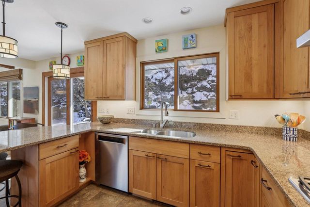 231 Du Rose Terrace, Madison, WI 53705