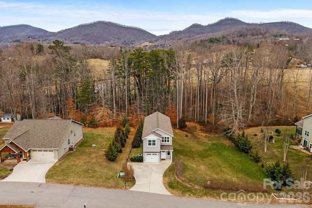 57 Parrot Road, Candler, NC 28715