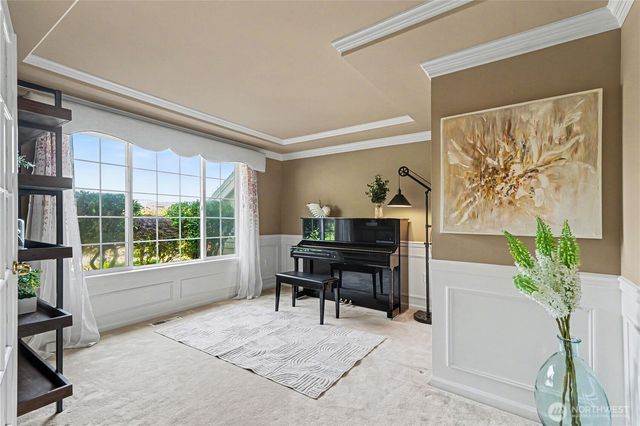 18055 NW Varese Court, Issaquah, WA 98027