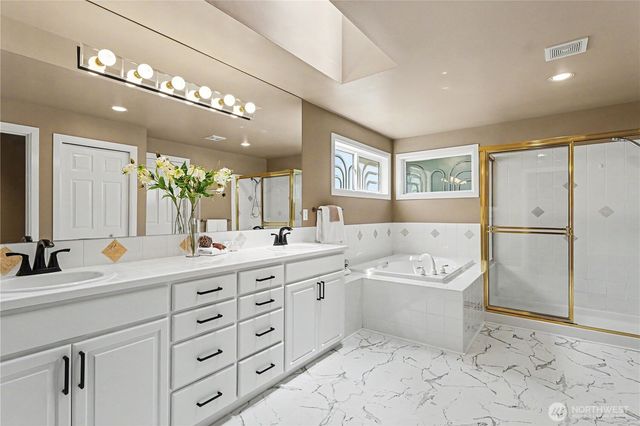 18055 NW Varese Court, Issaquah, WA 98027