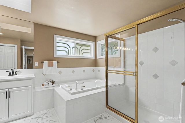 18055 NW Varese Court, Issaquah, WA 98027