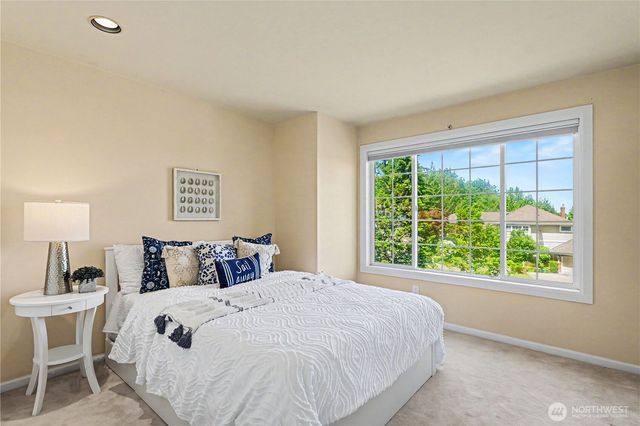 18055 NW Varese Court, Issaquah, WA 98027