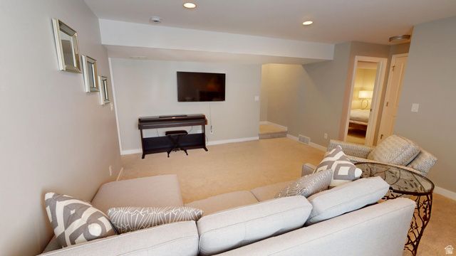 10622 S BEACH COMBER WAY, South Jordan, UT 84009