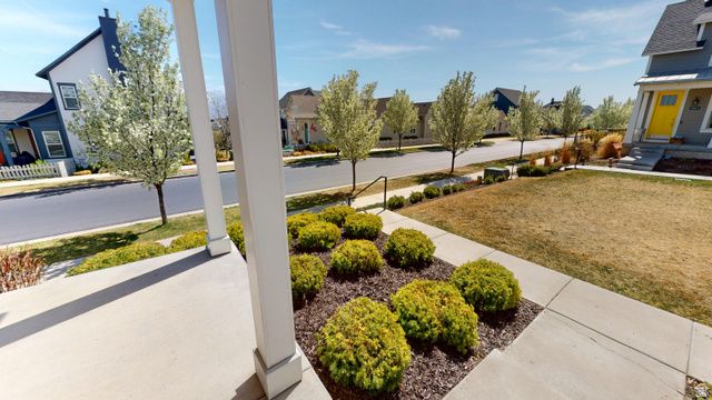 10622 S BEACH COMBER WAY, South Jordan, UT 84009