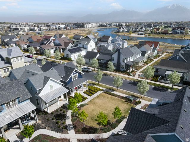 10622 S BEACH COMBER WAY, South Jordan, UT 84009