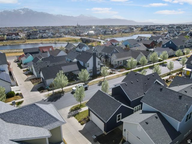 10622 S BEACH COMBER WAY, South Jordan, UT 84009