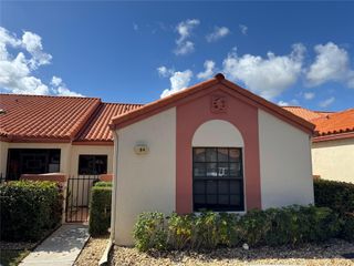 84 Centennial Ct, Deerfield Beach, FL 33442