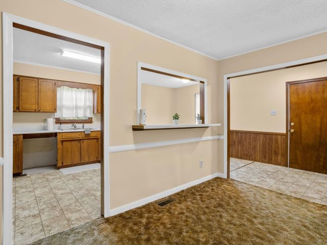 112 Allison Street, Cowpens, SC 29330