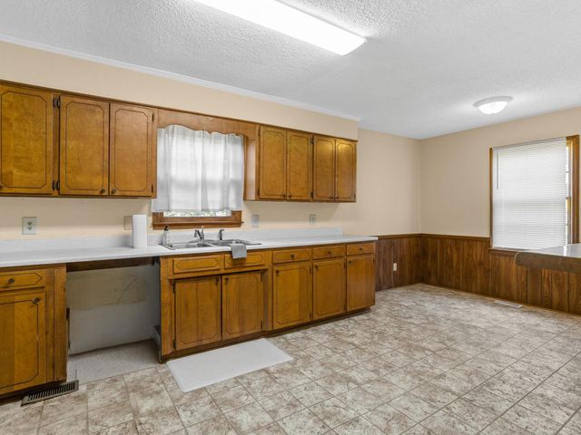 112 Allison Street, Cowpens, SC 29330