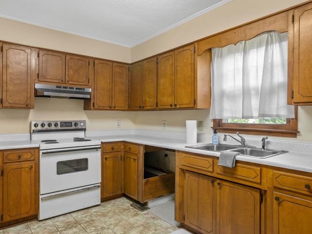 112 Allison Street, Cowpens, SC 29330