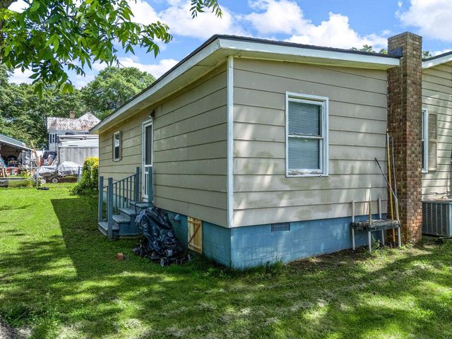 112 Allison Street, Cowpens, SC 29330