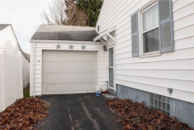 2024 Lisbon Street, East Liverpool, OH 43920